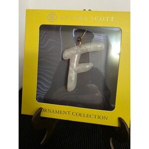 Kendra‎ Scott Initial F Ornament Gold Pearlized Resin Ivory
